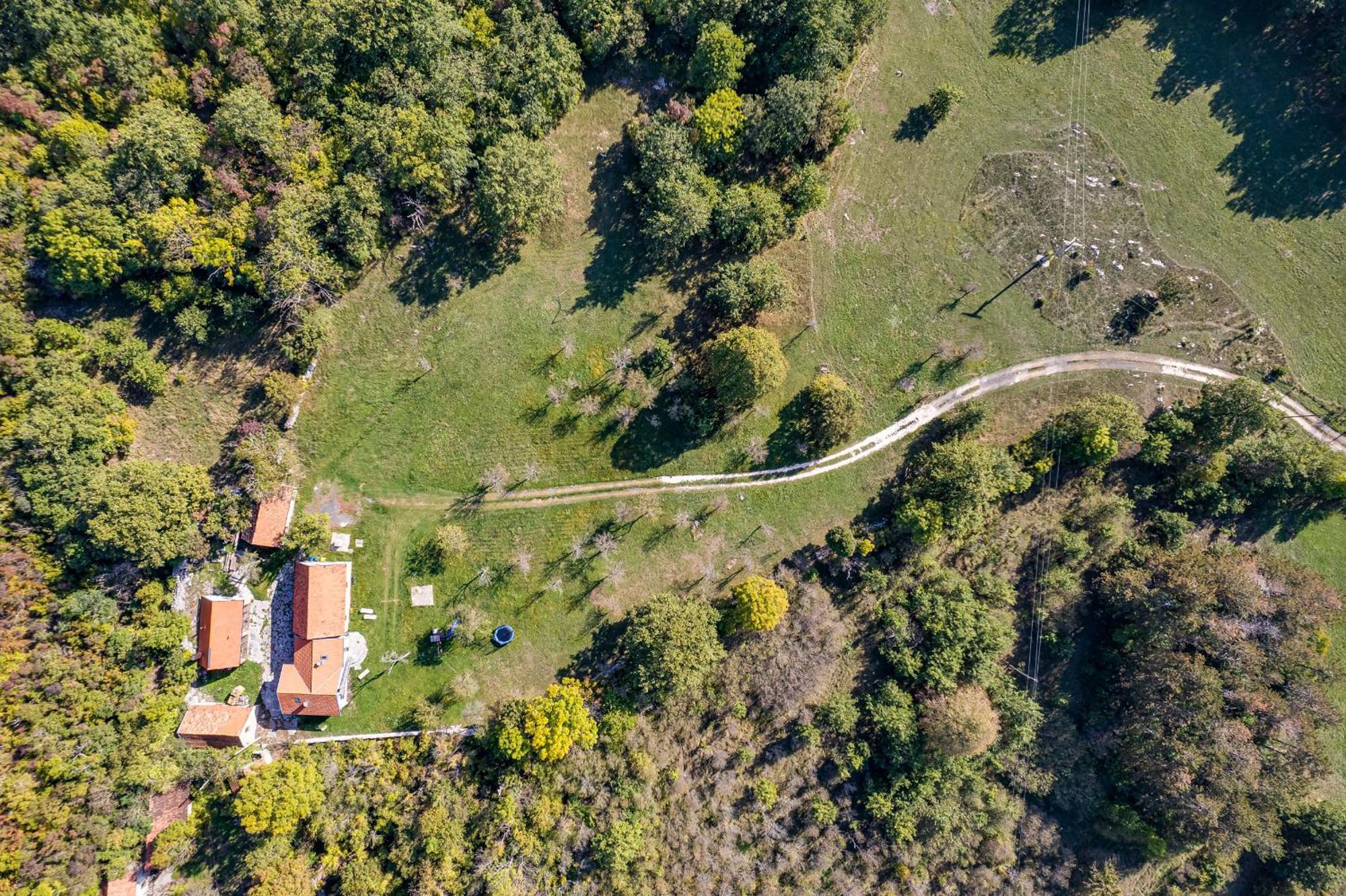 Sokol - Secret Forest House Gračac Buitenkant foto